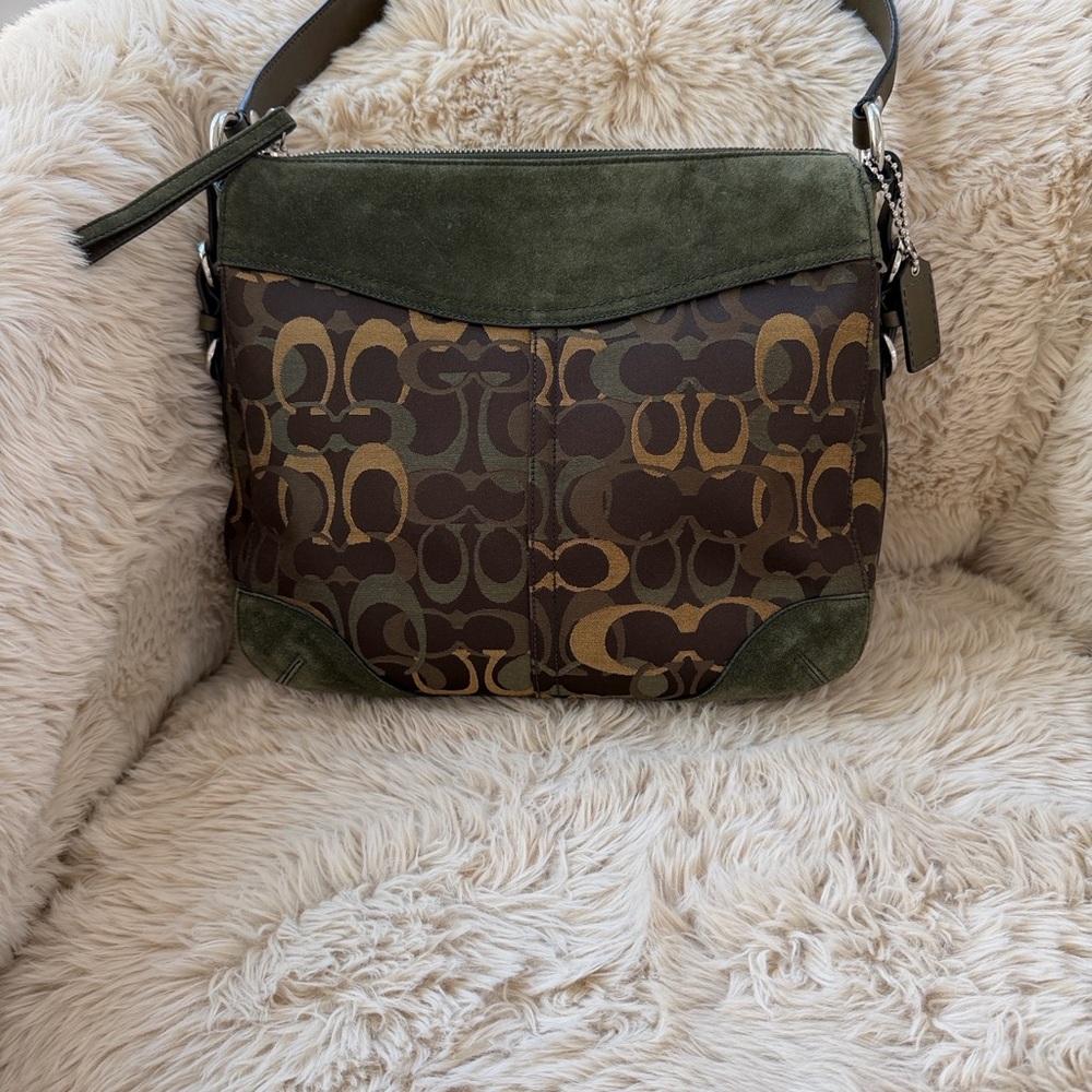 Vintage Coach Chelsea Optic Shoulder Bag - Picture 12 of 14